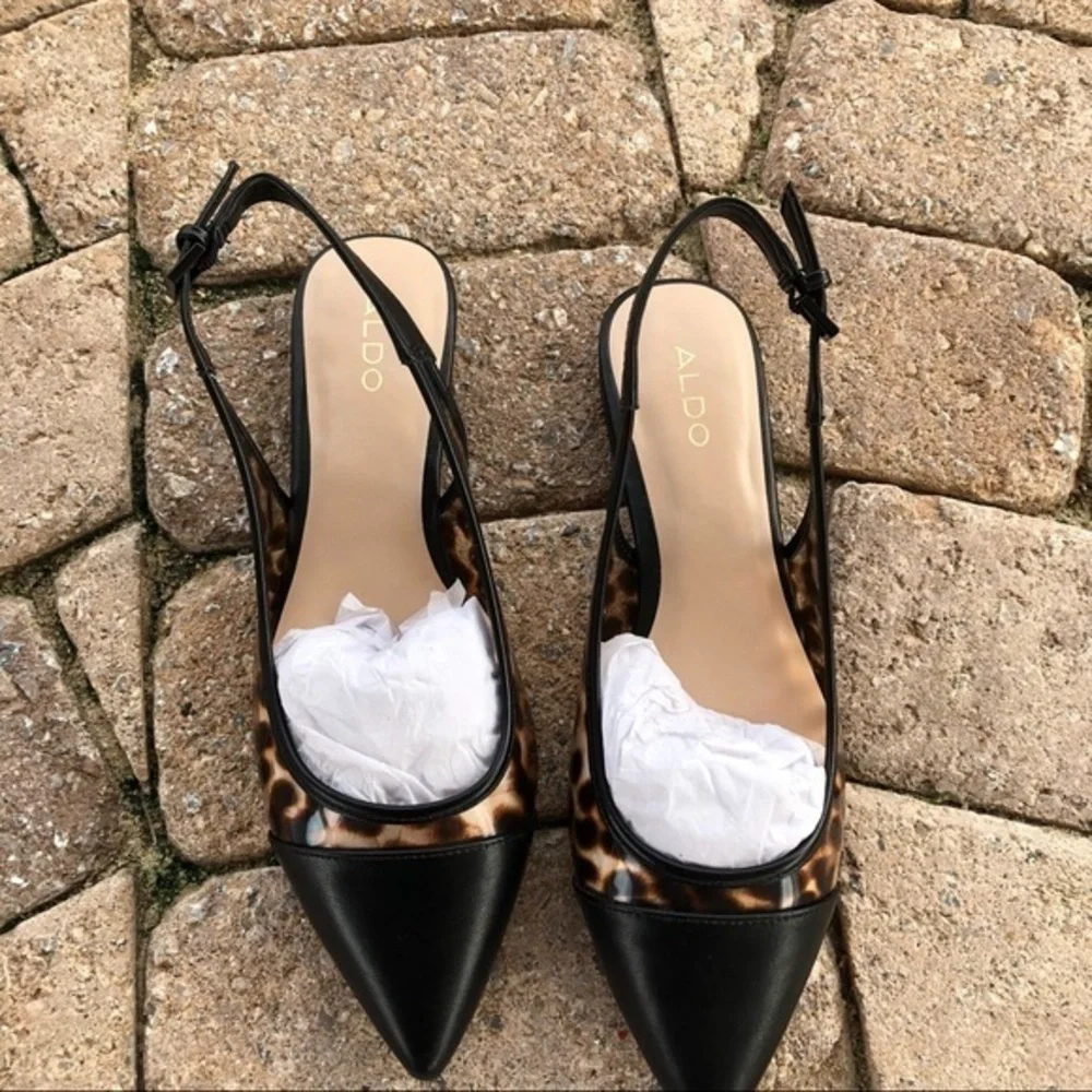 ALDO pointy toe flats - Picture 1 of 4